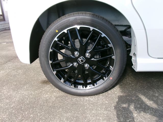 HONDA N BOX CUSTOM 2025