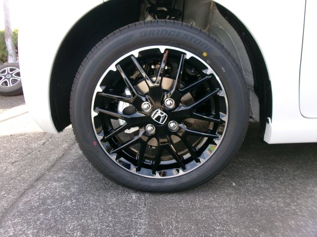 HONDA N BOX CUSTOM 2025