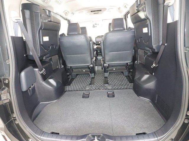 TOYOTA ESQUIRE HYBRID 2014