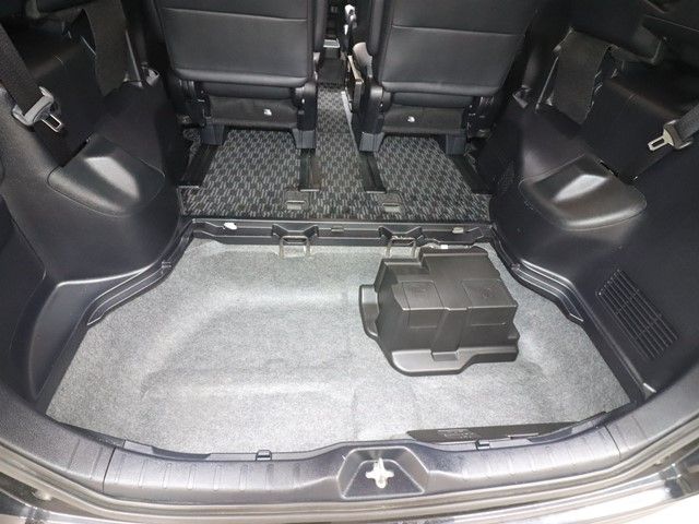 TOYOTA ESQUIRE HYBRID 2014