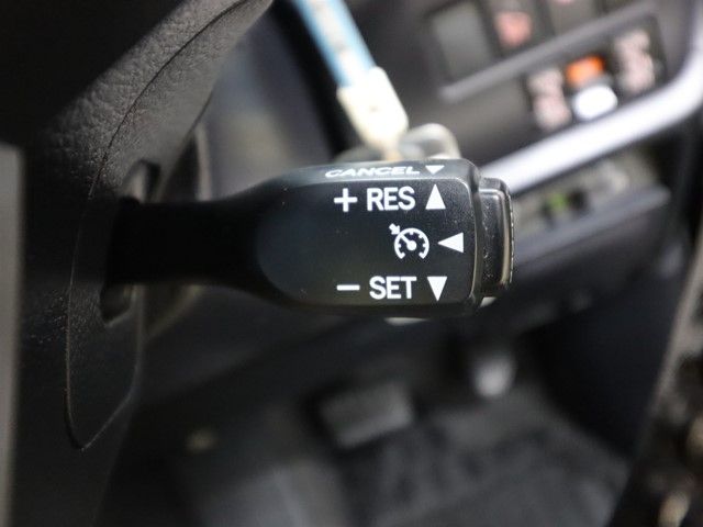 TOYOTA ESQUIRE HYBRID 2014