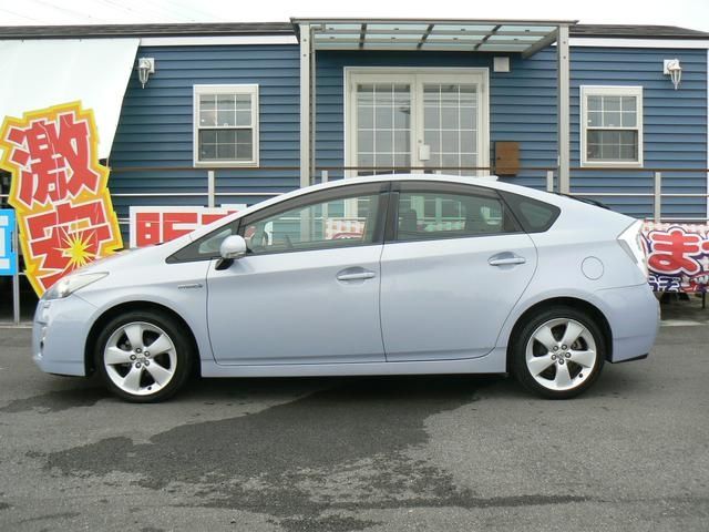 TOYOTA PRIUS 2010