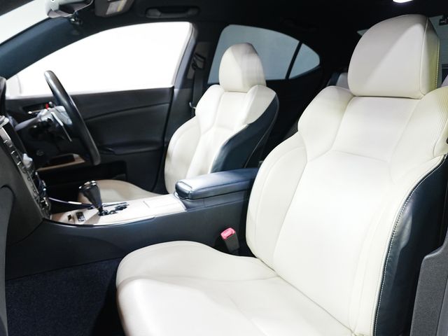 TOYOTA LEXUS IS F 2009