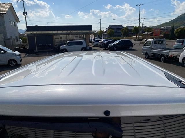 TOYOTA VOXY HYBRID 2014