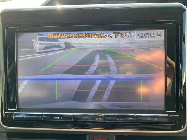 TOYOTA VOXY HYBRID 2014