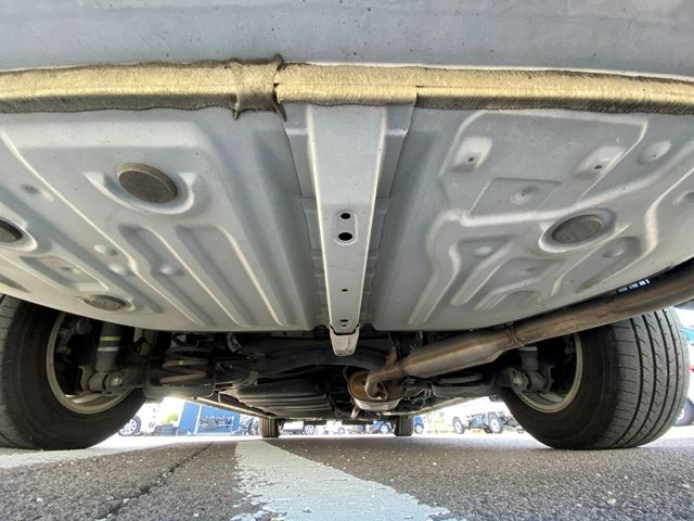 TOYOTA VOXY HYBRID 2014