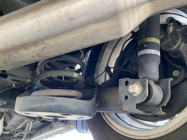 TOYOTA VOXY HYBRID 2014