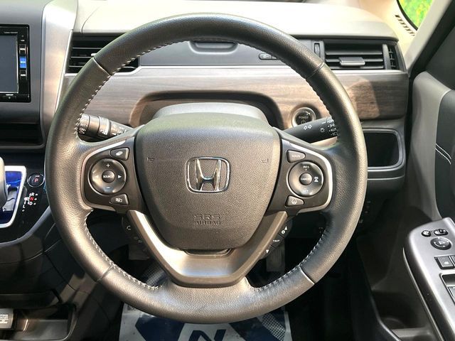 HONDA FREED HYBRID 2019