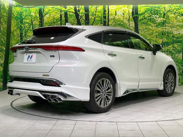TOYOTA HARRIER HYBRID 2022