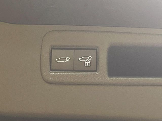 TOYOTA HARRIER HYBRID 2025