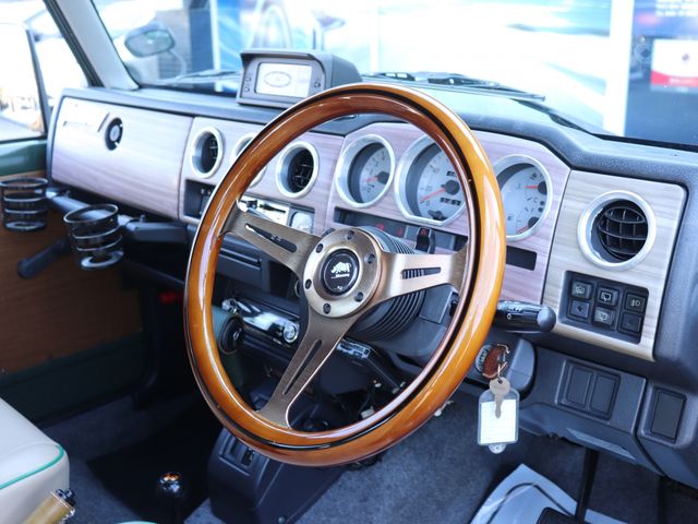 SUZUKI JIMNY 4WD 1997