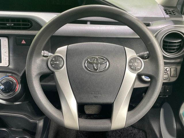 TOYOTA AQUA 2012