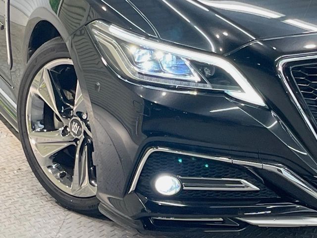 TOYOTA CROWN sedan hybrid 2018