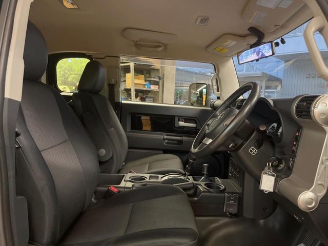 TOYOTA FJ CRUISER 4WD 2013