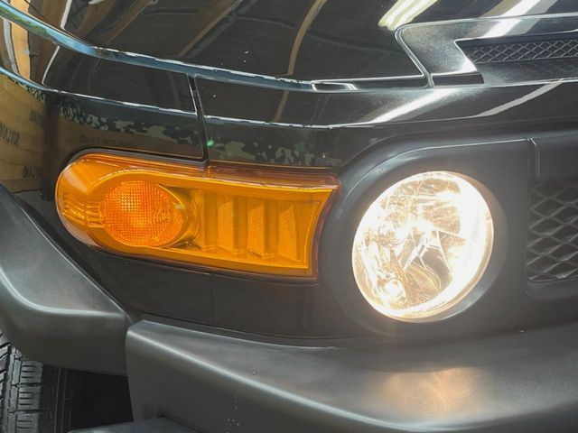 TOYOTA FJ CRUISER 4WD 2013