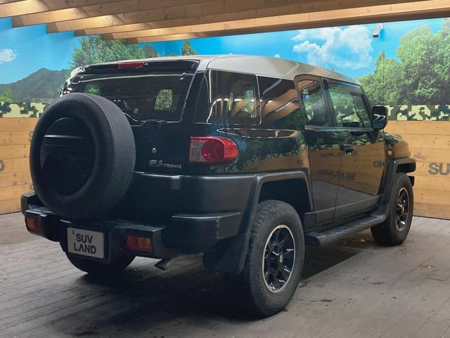 TOYOTA FJ CRUISER 4WD 2013