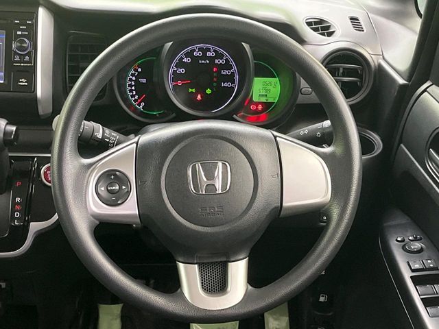 HONDA N BOX 2017