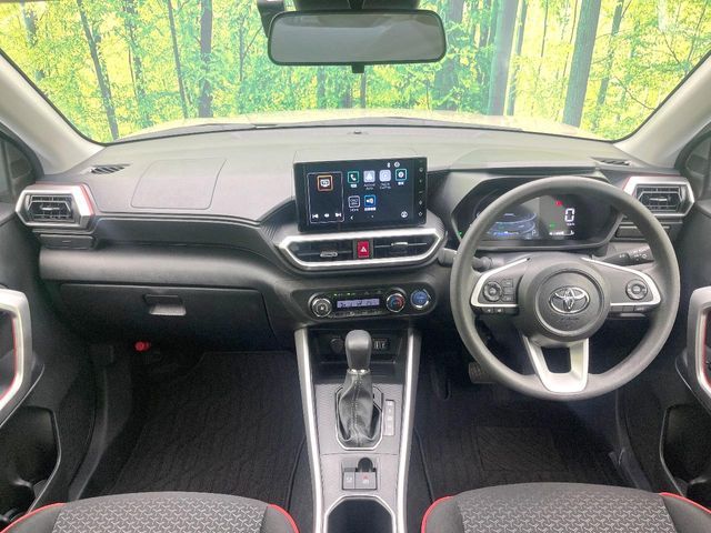 TOYOTA RAIZE HYBRID 2024