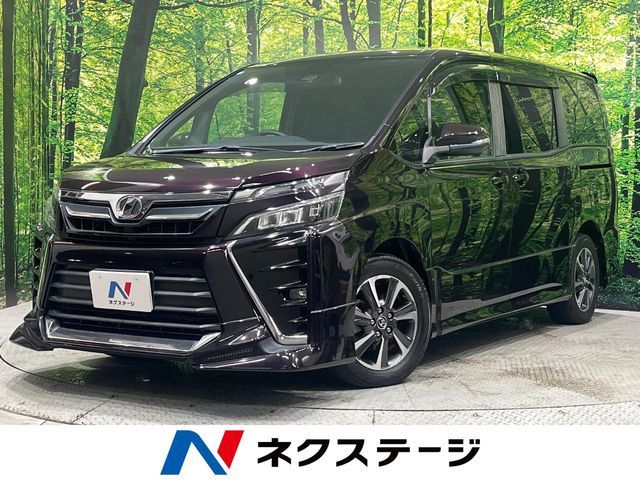 TOYOTA VOXY 2017