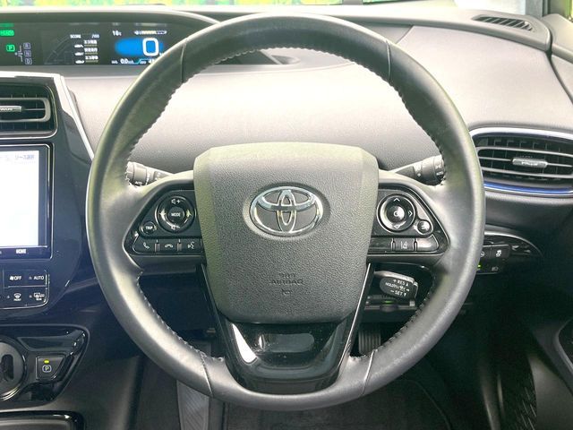 TOYOTA PRIUS 2019