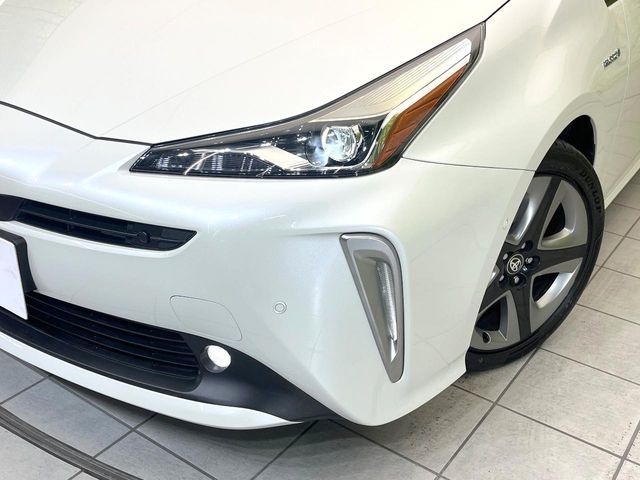 TOYOTA PRIUS 2019