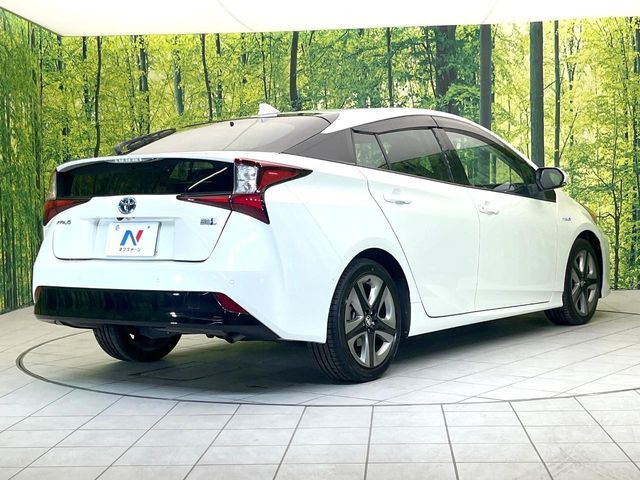 TOYOTA PRIUS 2019