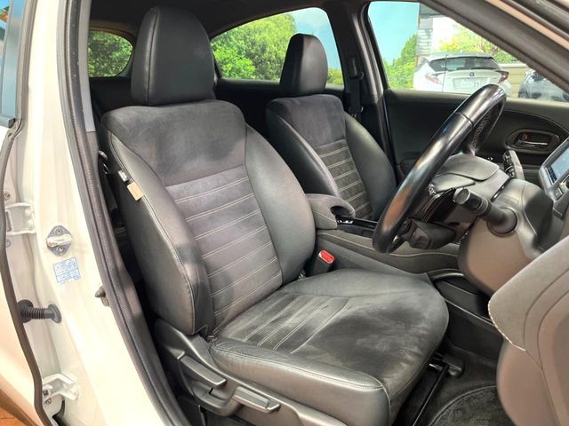 HONDA VEZEL HYBRID 2016