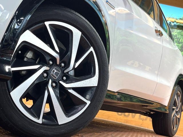 HONDA VEZEL HYBRID 2016