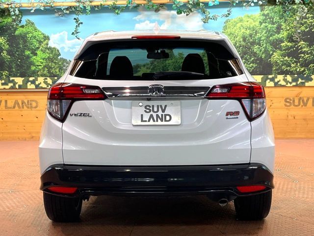 HONDA VEZEL HYBRID 2016