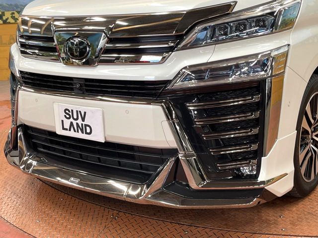 TOYOTA VELLFIRE 2020