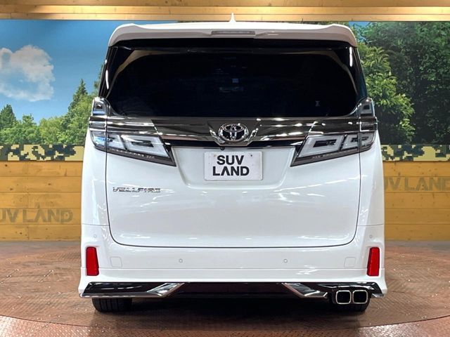 TOYOTA VELLFIRE 2020