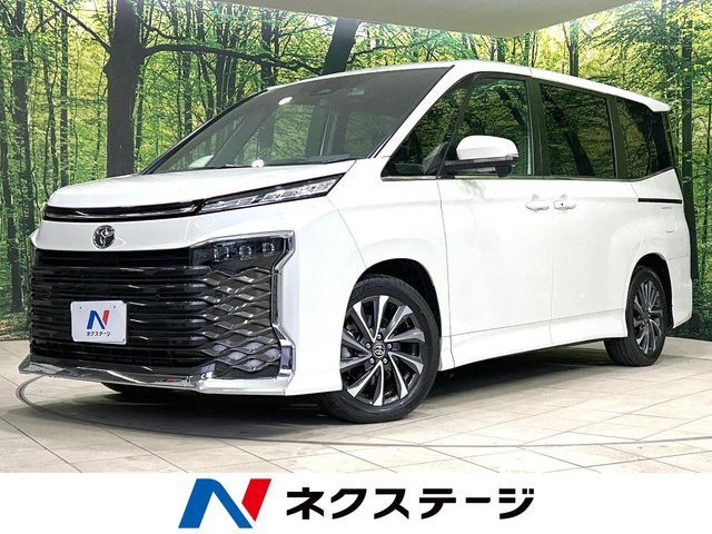TOYOTA VOXY 2025