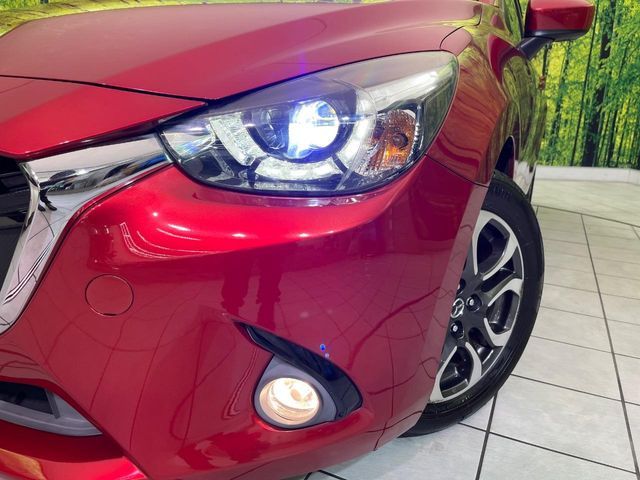 MAZDA DEMIO 2016
