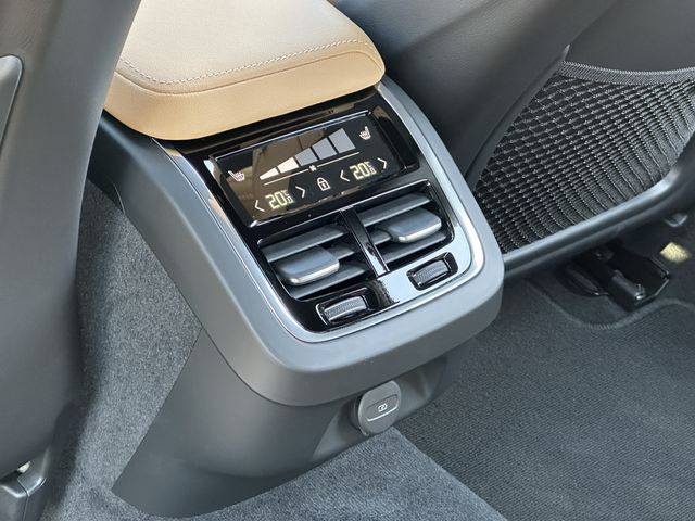 VOLVO VOLVO V60 CROSS COUNTRY 2025