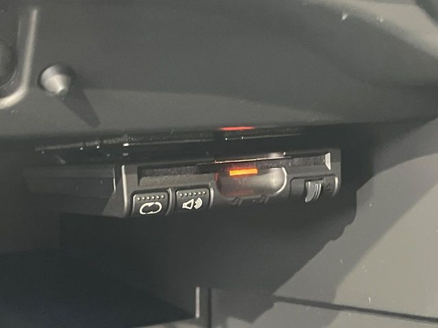 NISSAN NOTE 4WD 2018