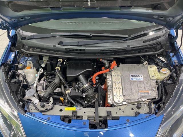 NISSAN NOTE 4WD 2018