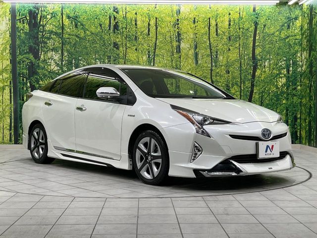 TOYOTA PRIUS 2016