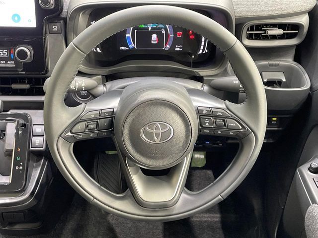 TOYOTA SIENTA 2025