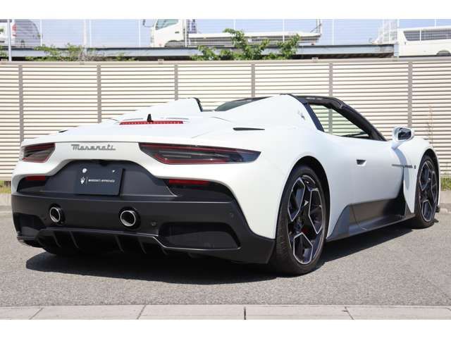 MASERATI MASERATI MC20 Cielo 2023