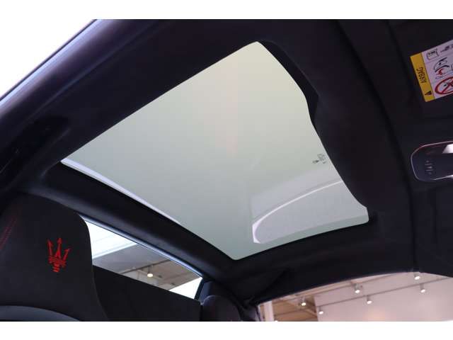 MASERATI MASERATI MC20 Cielo 2023