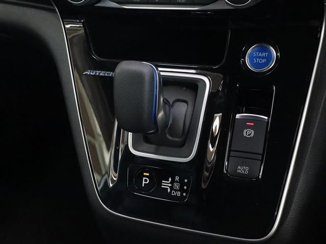 NISSAN SERENA  WG 2022