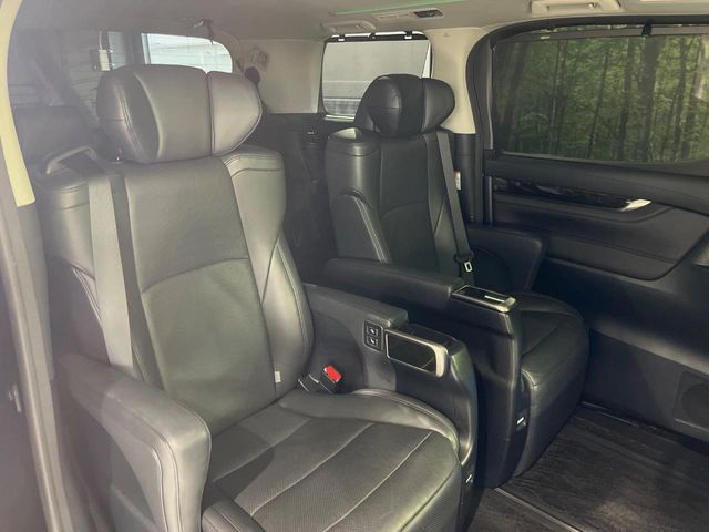 TOYOTA ALPHARD 2016