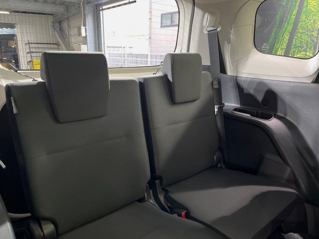 TOYOTA SIENTA HYBRID 2022