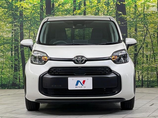 TOYOTA SIENTA HYBRID 2022