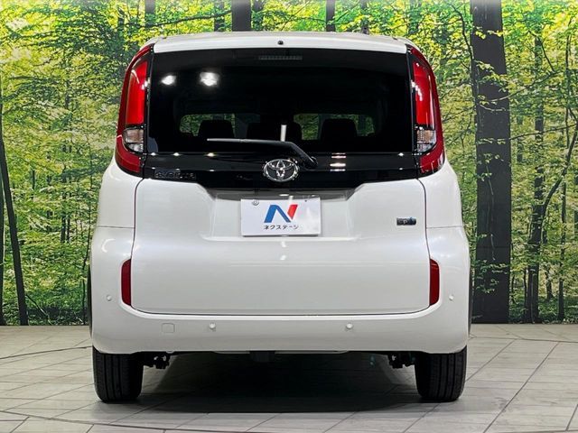 TOYOTA SIENTA HYBRID 2022