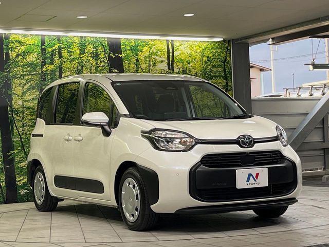 TOYOTA SIENTA HYBRID 2022