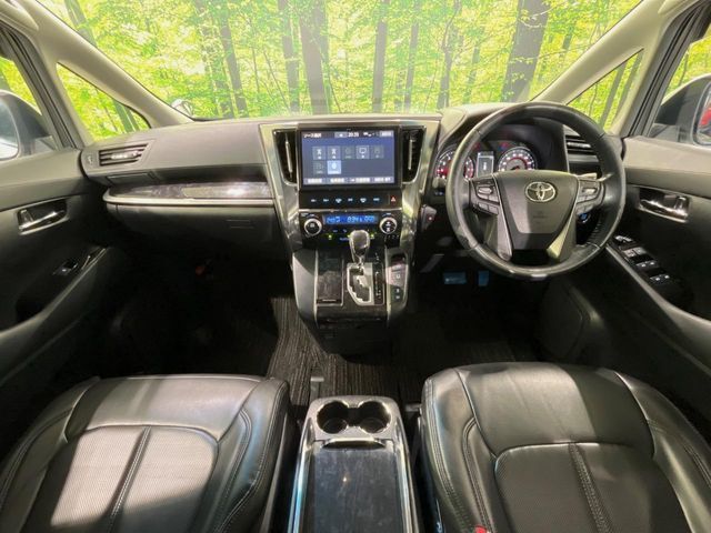 TOYOTA VELLFIRE 2019