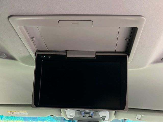 TOYOTA VELLFIRE 2019