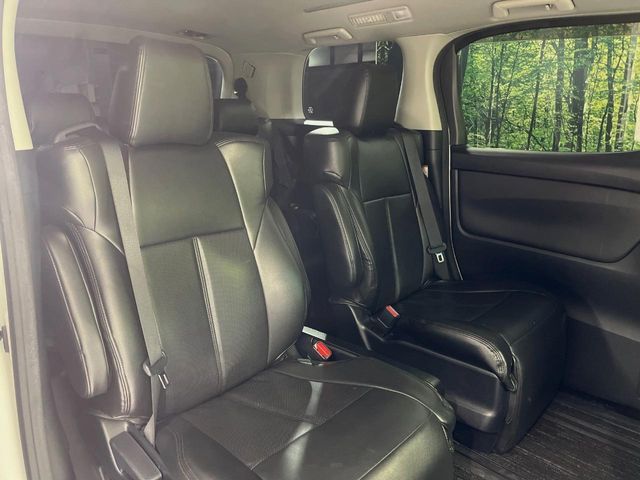 TOYOTA VELLFIRE 2019