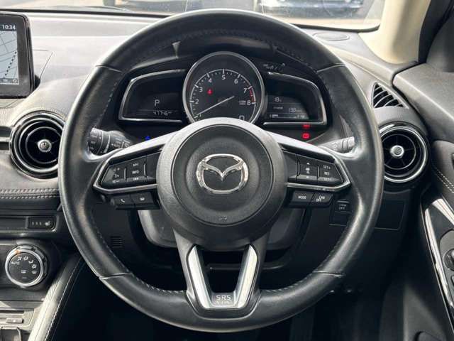 MAZDA DEMIO 2016